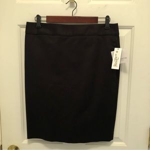 NWT Liz Claiborne black size 6 skirt